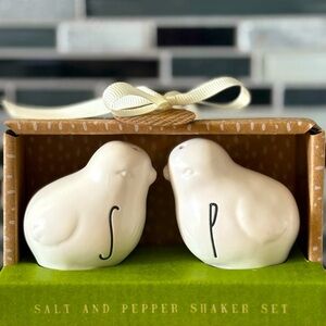 Charming Rae Dunn Bird Salt and Pepper Shaker Set